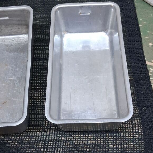 Set of Three 7.5" X 3.3 "Silver Loaf Pans. - Picture 3 of 10